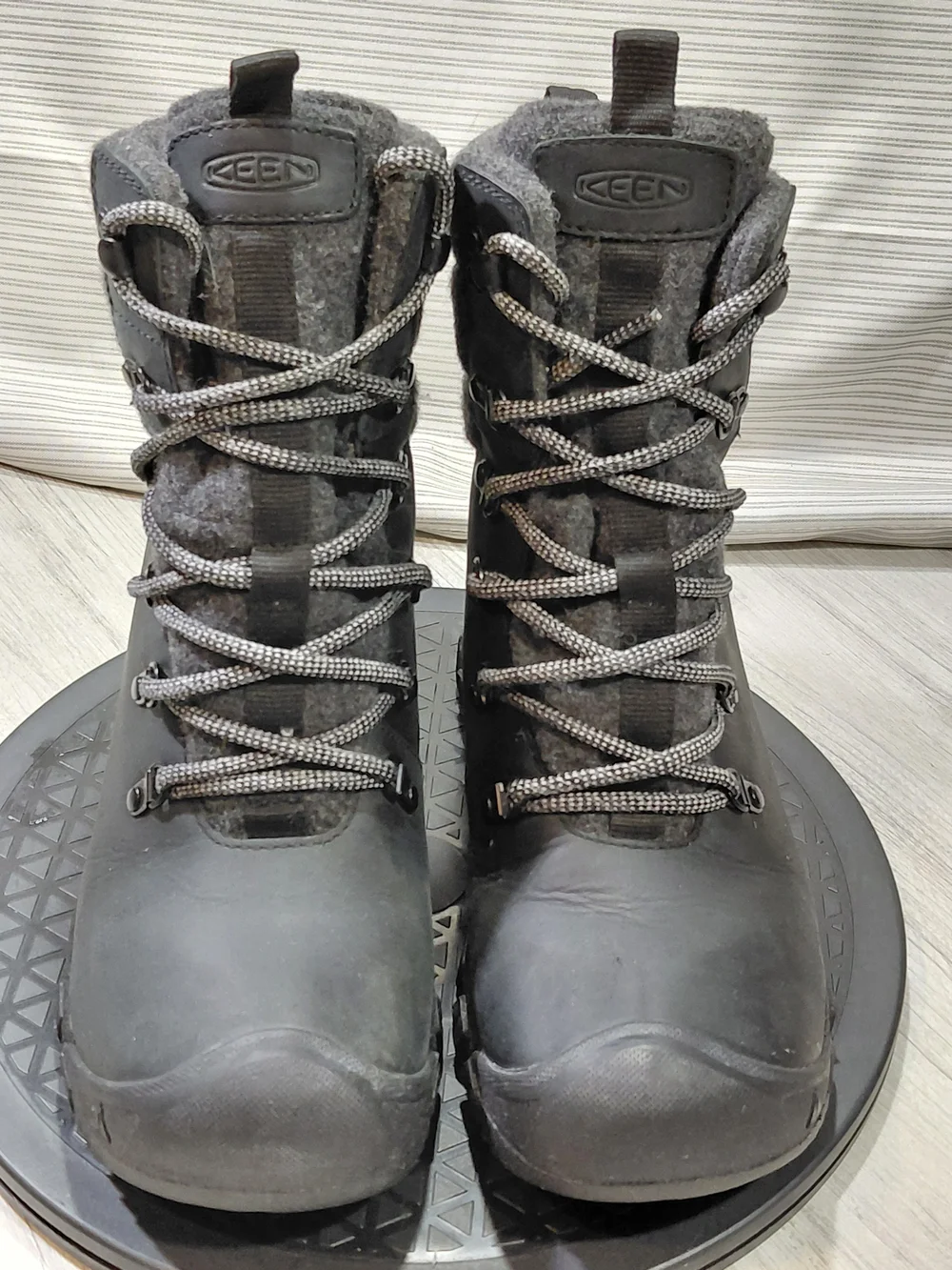 KEEN Womens Greta Premium Full Grain Black Waterproof Leather Upper SIZE W8